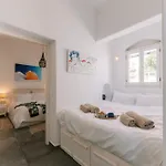 Aegean Nest بيت للعطل